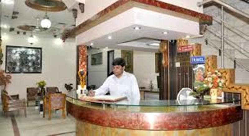 Oyo 3472 Hotel Rama Inn Yeni Delhi Dış mekan fotoğraf