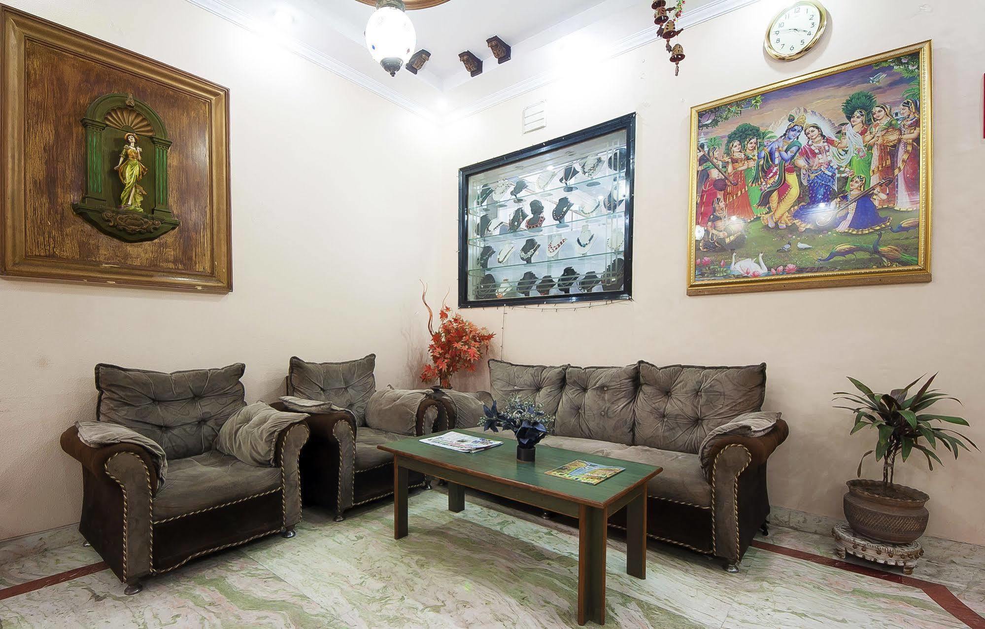 Oyo 3472 Hotel Rama Inn Yeni Delhi Dış mekan fotoğraf