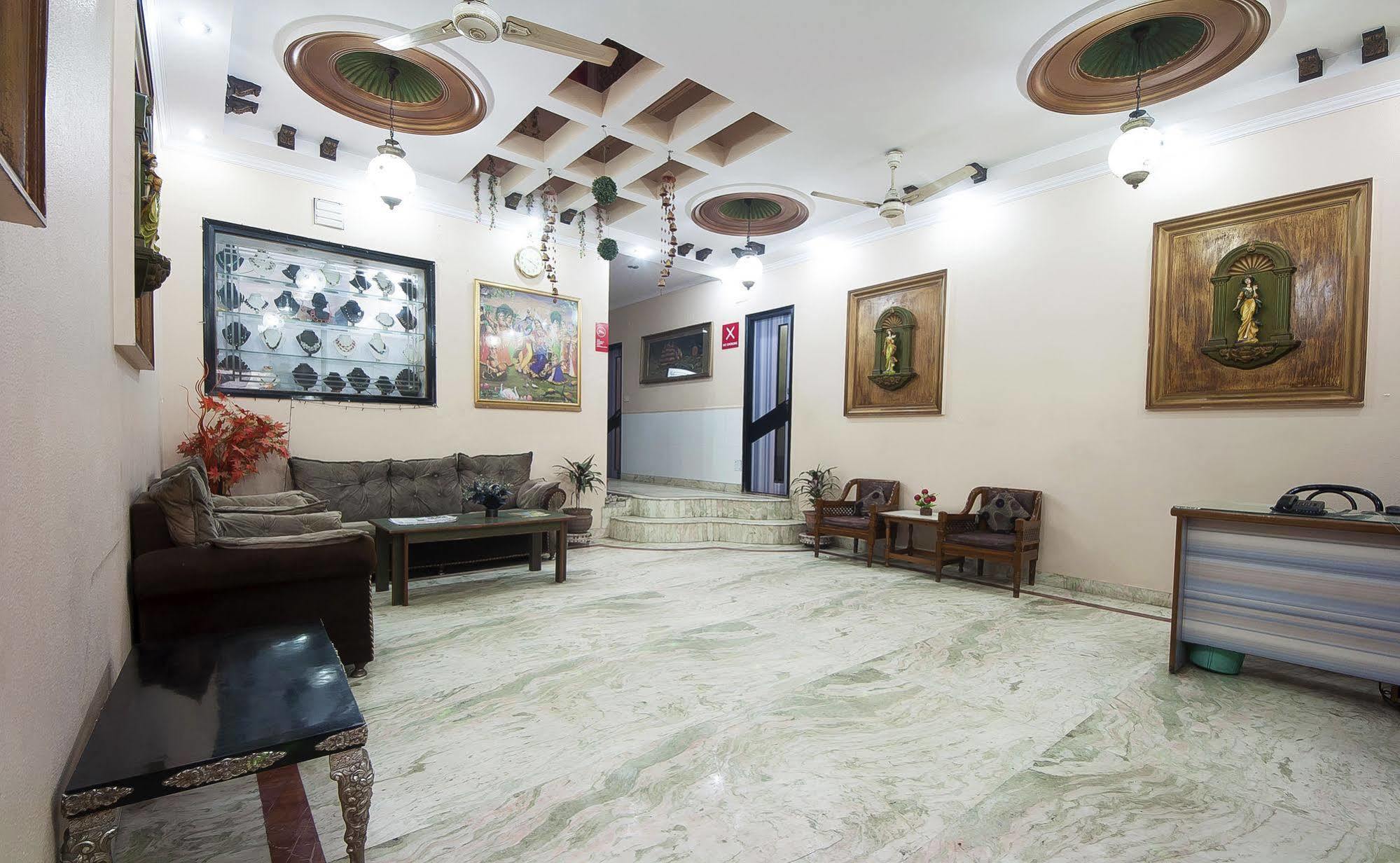 Oyo 3472 Hotel Rama Inn Yeni Delhi Dış mekan fotoğraf