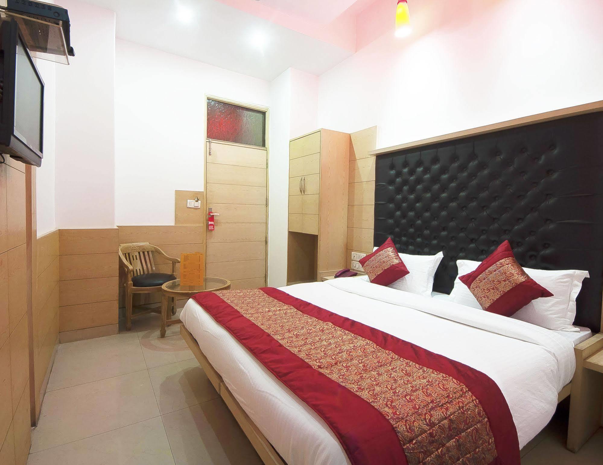 Oyo 3472 Hotel Rama Inn Yeni Delhi Dış mekan fotoğraf